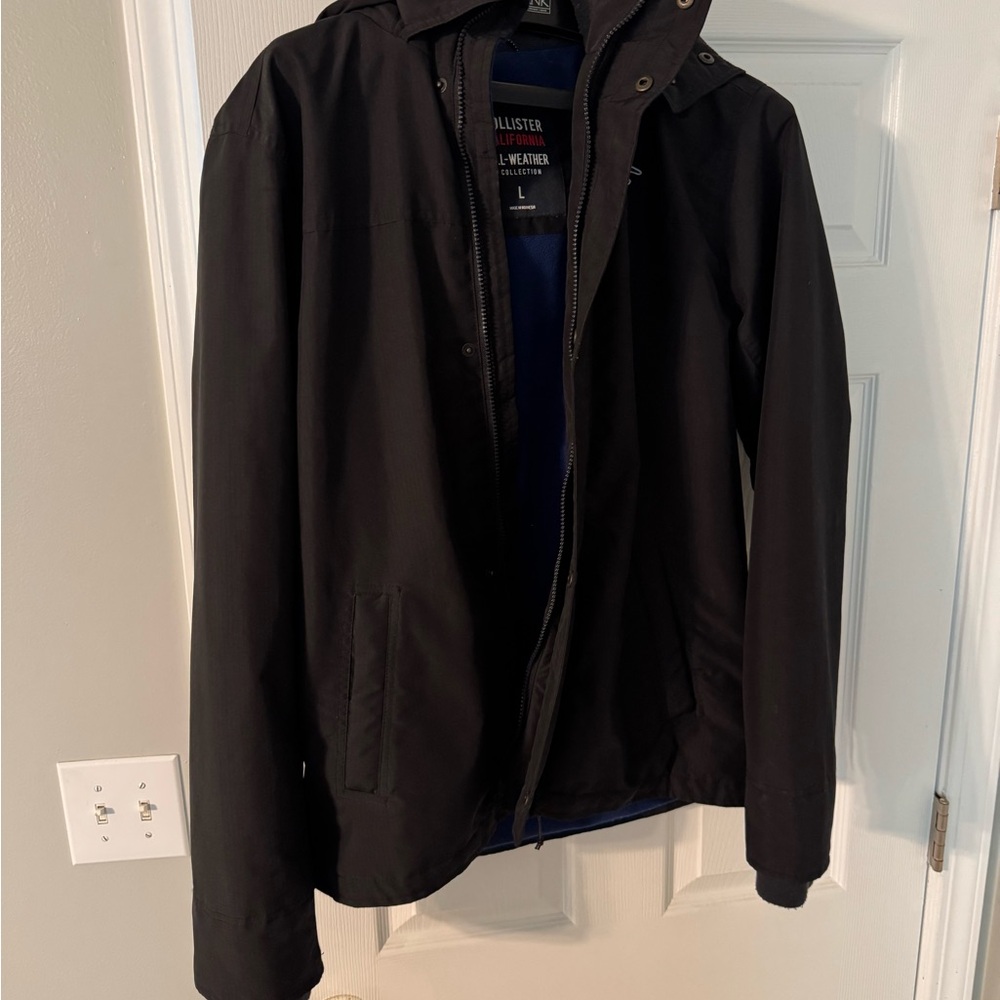 Hollister Men's Black Hooded Raincoat